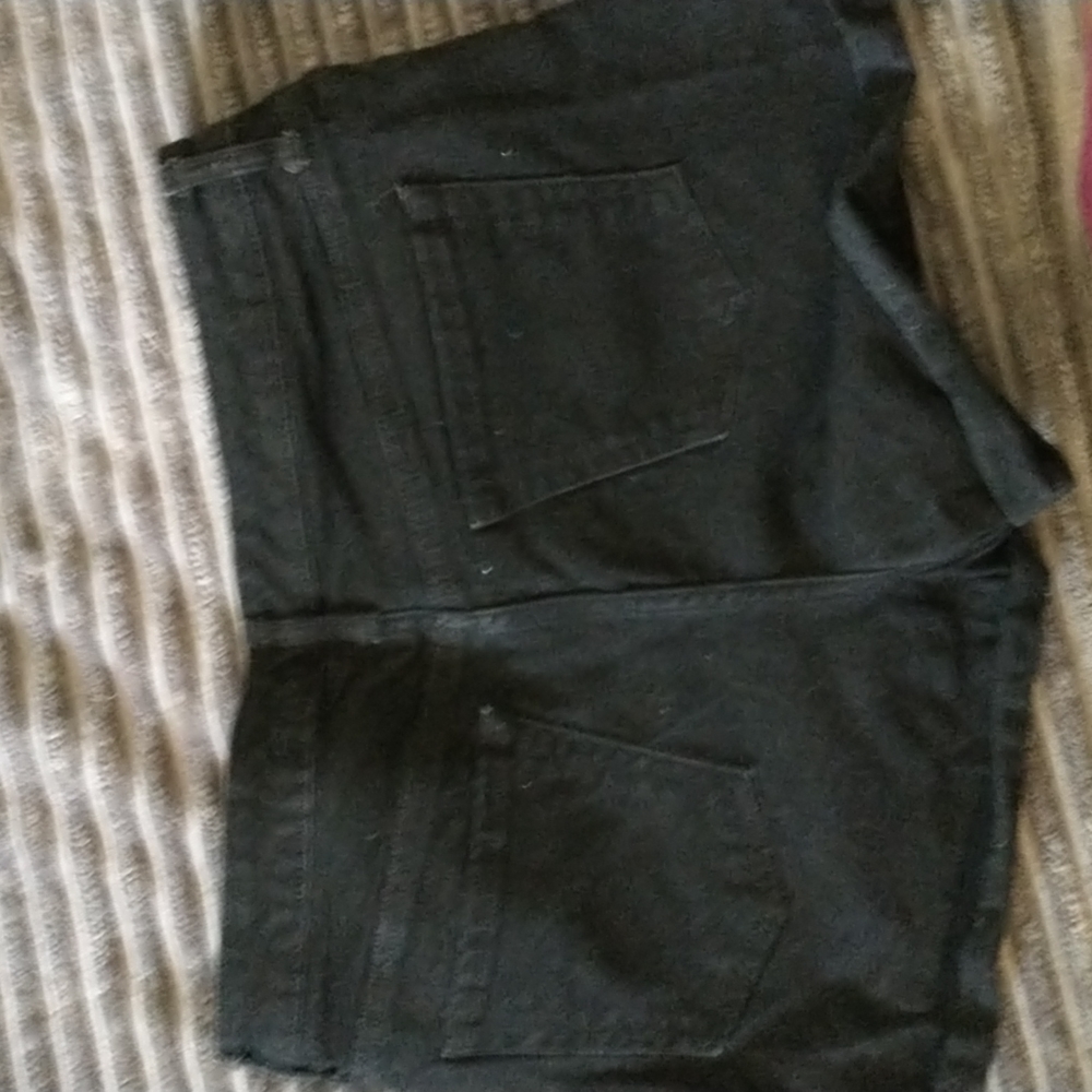 Shorts - Picture 2 of 2